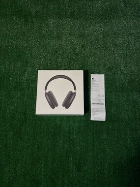 Apple AirPods Max — black  Over‑Ear Headphones (Boxed)